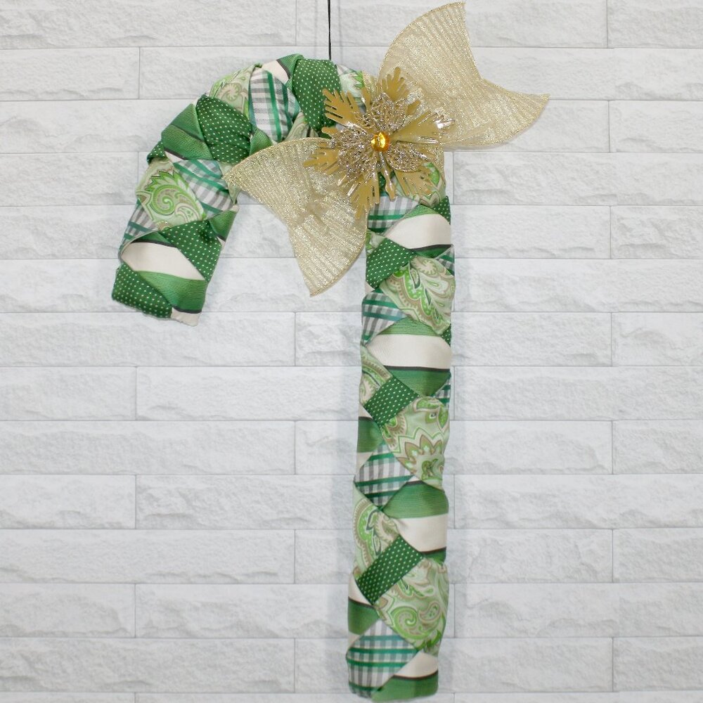 HAND CRAFTED Candy Cane Green Wreath Christmas Wall Art Decor Upcycled Necktie
